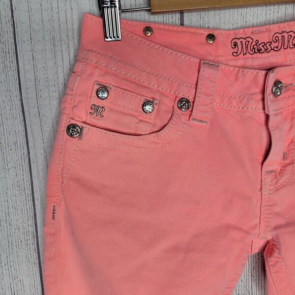 Miss Me Neon Pink Studded Stretch Fleur De Lis Low Rise Bermuda Shorts Size 26 - Picture 4 of 9